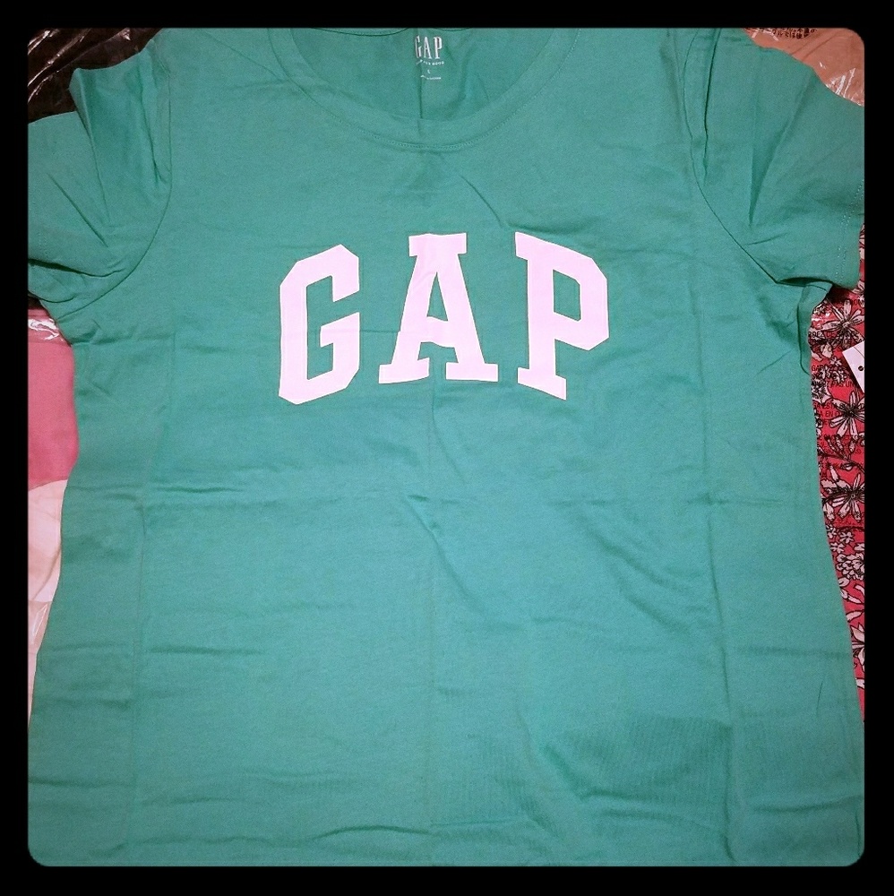 Gap shirts